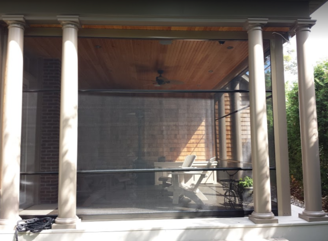 Retractable Wind Screen